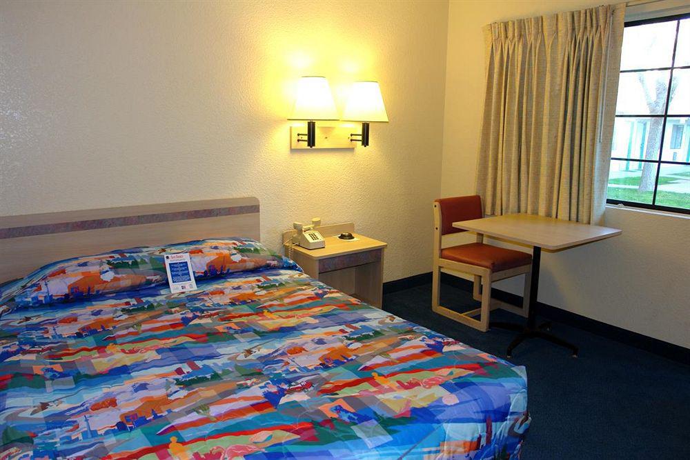 Motel 6-Barstow, Ca Eksteriør bilde